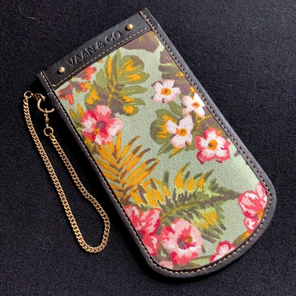 VAAN & CO Sunglass Case - Picture 2 of 5